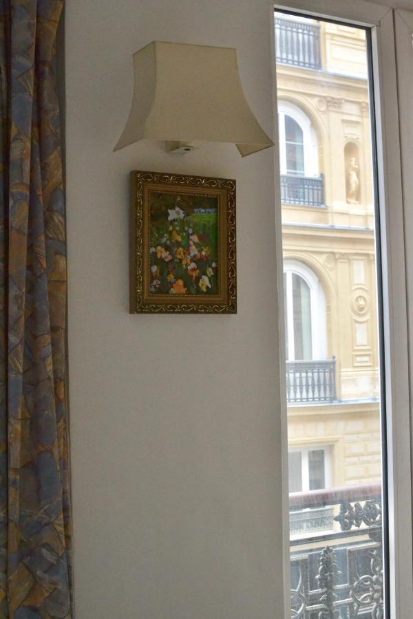 Hotel Royal Bergere Paris Exterior foto